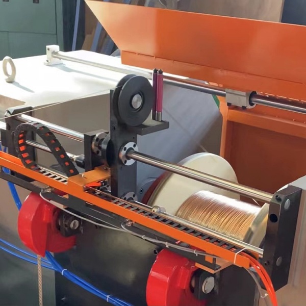 Precision layer rewinding machine