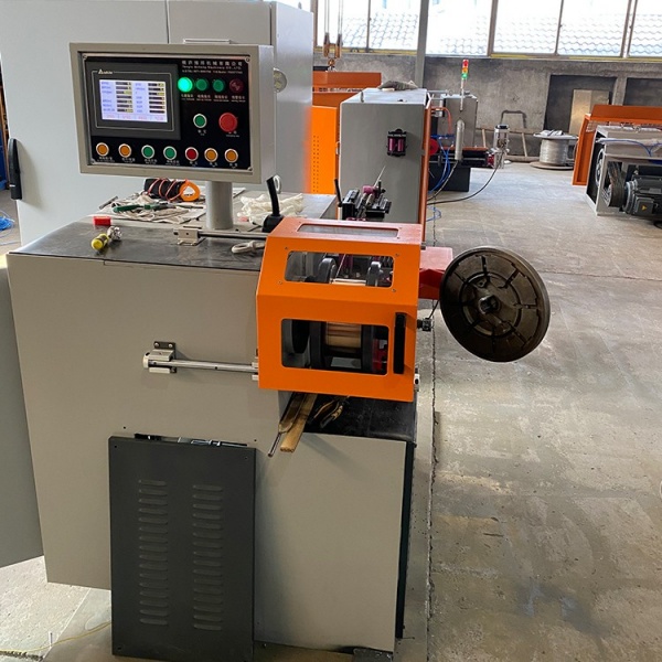 Precision layer rewinding machine